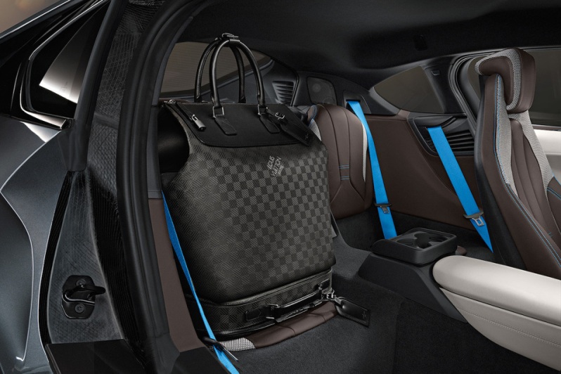 louis-vuittons-custom-carbon-fiber-luggage-for-the-bmw-i85